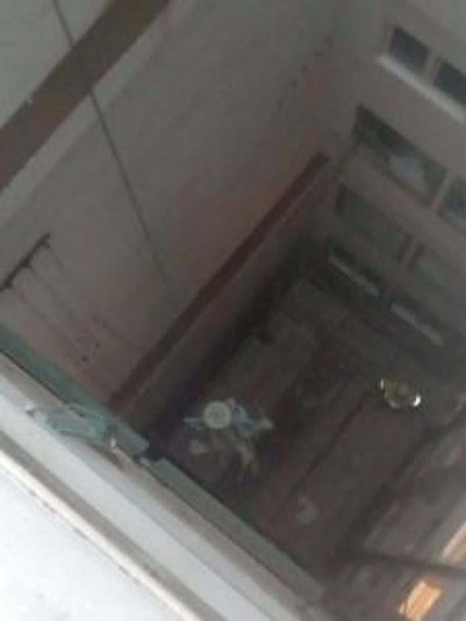 montar el andamio en el patio por el exterior