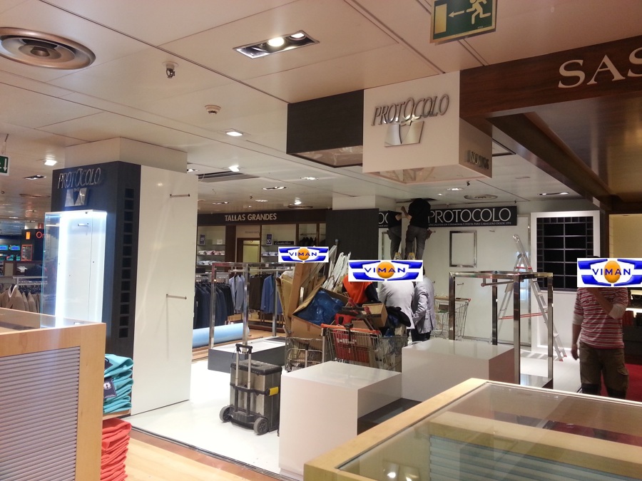 Mubles tienda de ropa caballeros Protocolo Novios