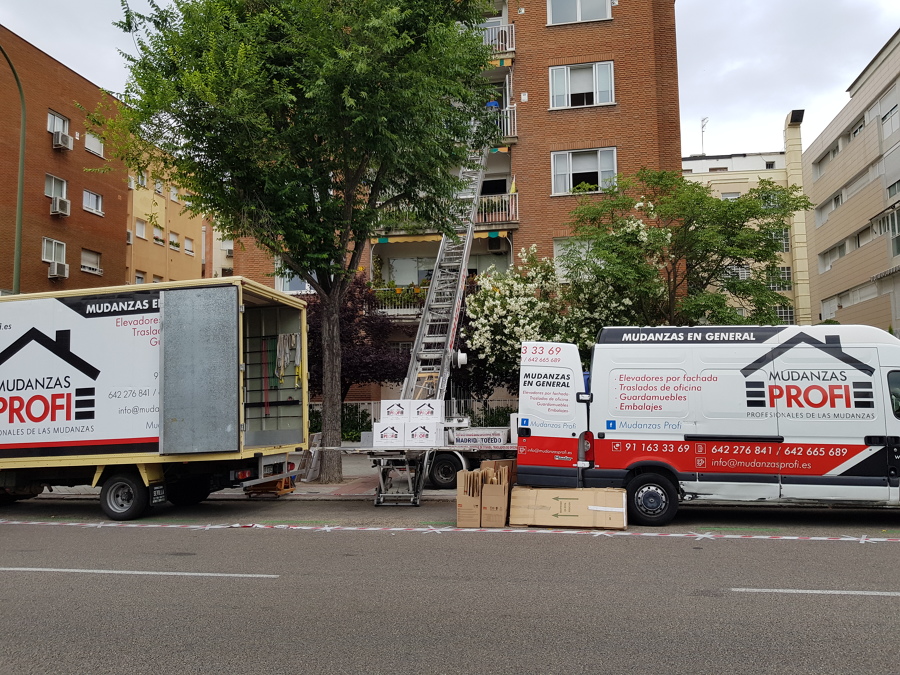 MUDANZA , GUARDAMUEBLED , MUDANZA CON ELEVADOR