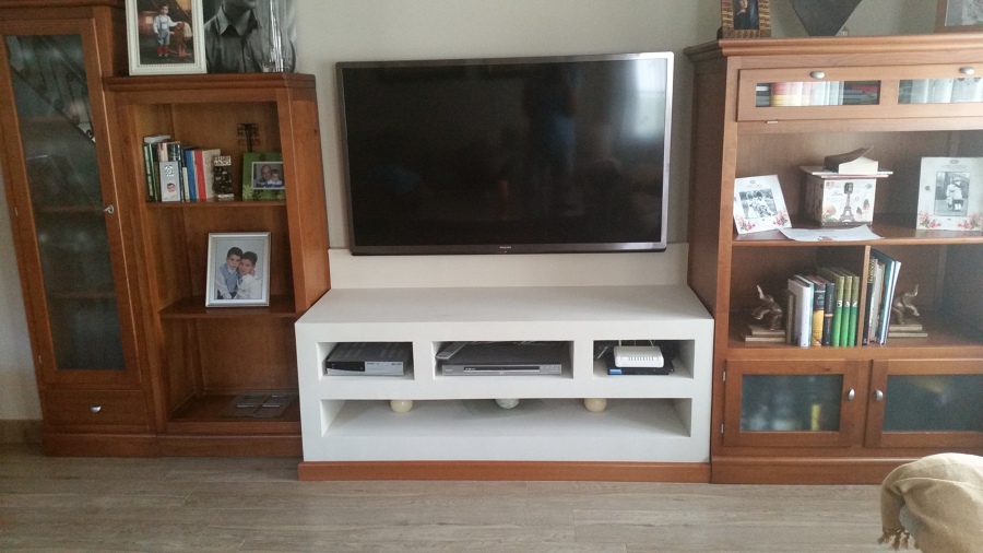 Mueble  bajo televisor