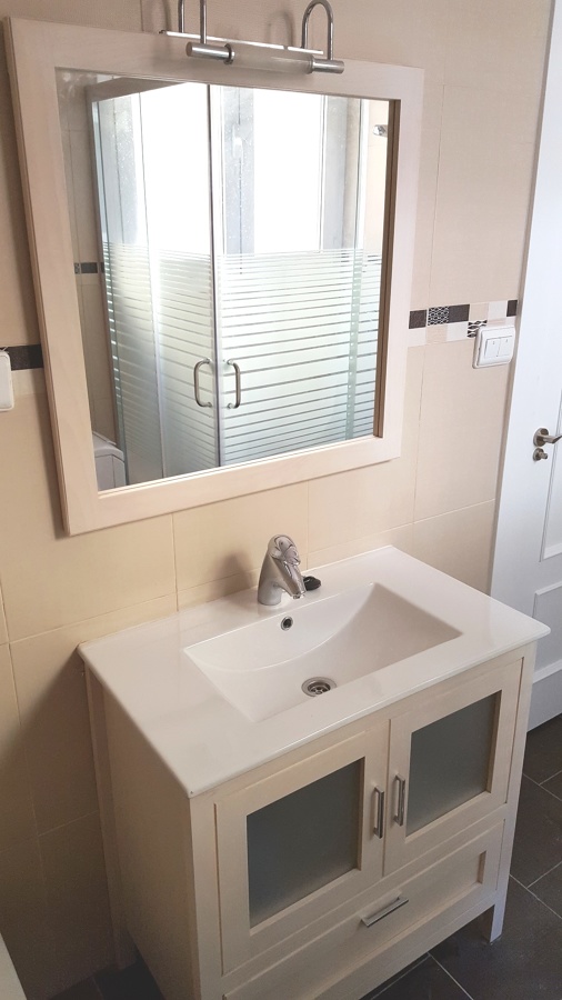 MUEBLE BAÑO  RENOVADO