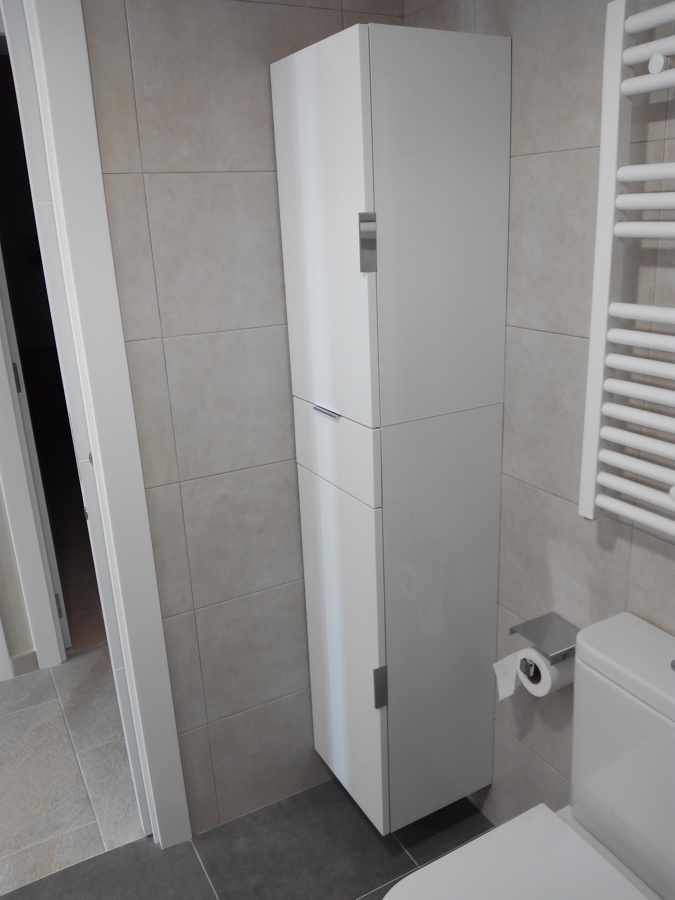 MUEBLE DE BAÑO COLGADO
