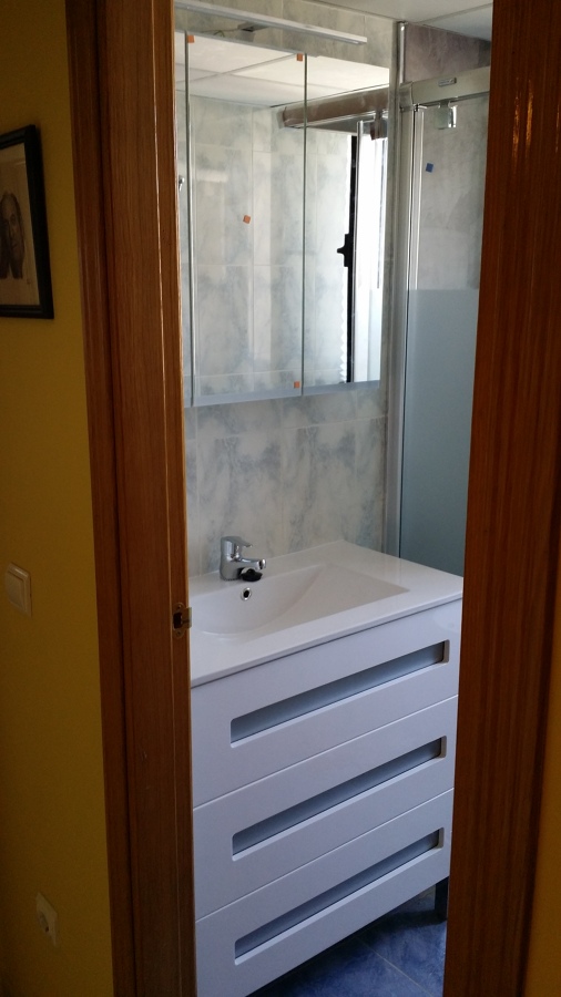 Mueble de baño y camerino 