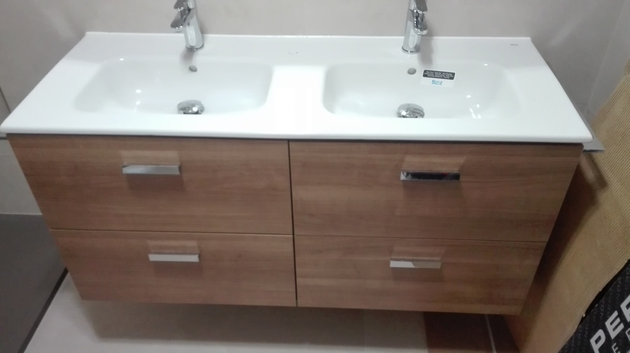 Mueble doble lavabo roca