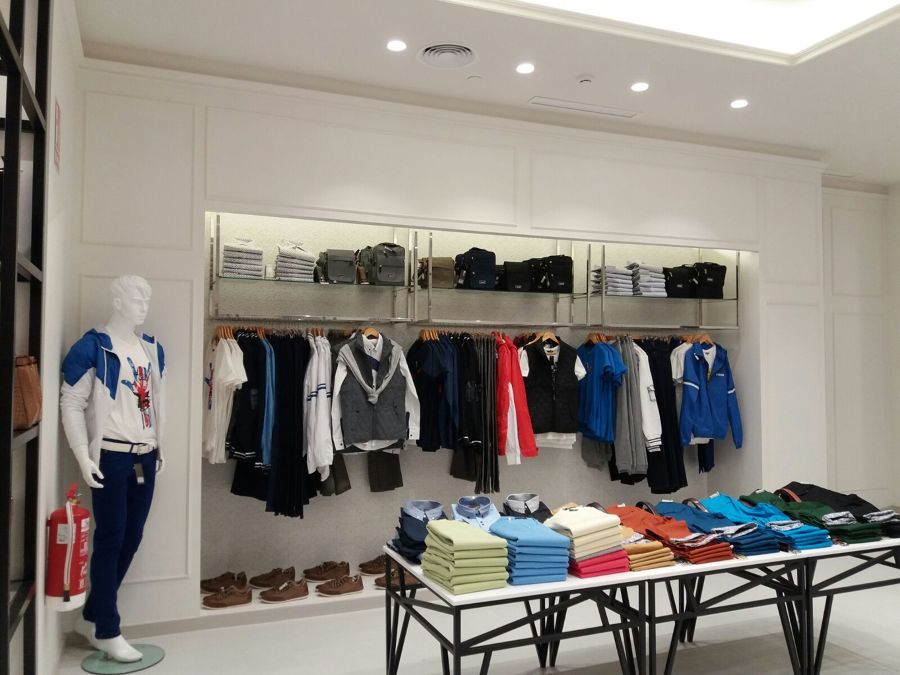 Mueble estand a medida