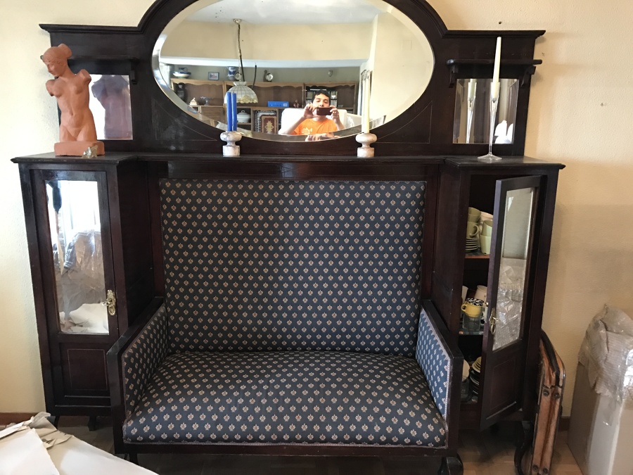 Mueble-Sofa - Mobiliario muy delicado, solo para profesionales.