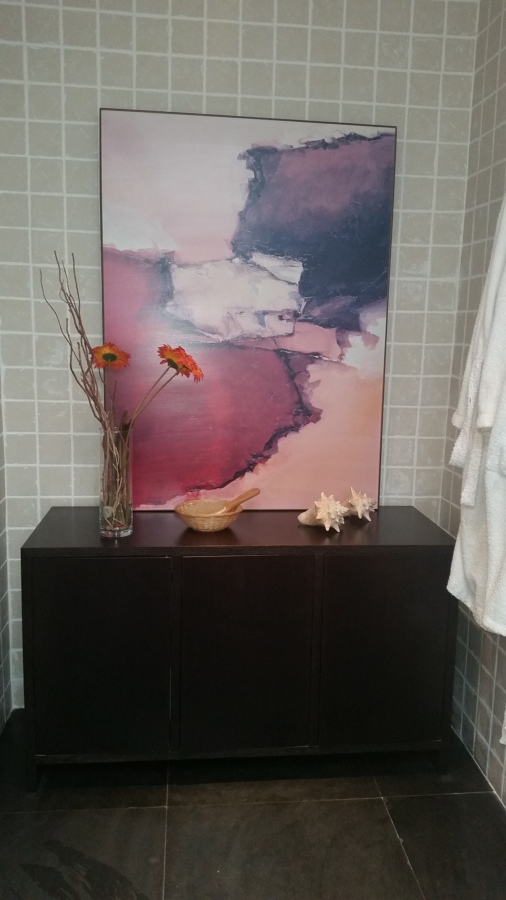 Mueble toallero en madera de wengue hecho a medida