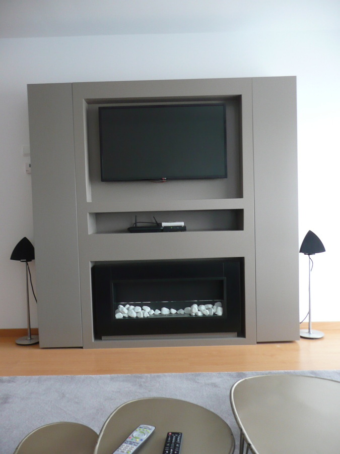 Mueble Tv y chimenea