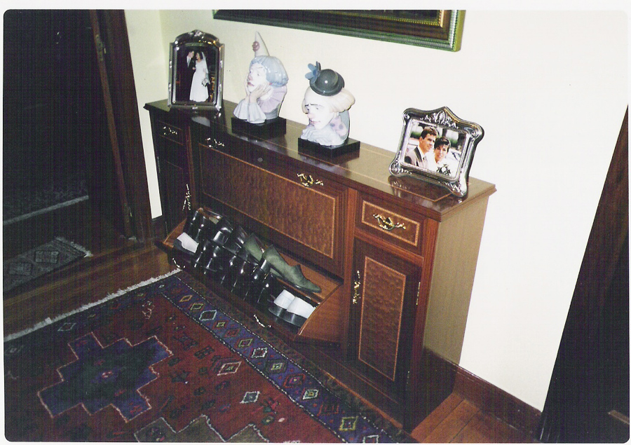 Mueble Zapatero en Marquetería.