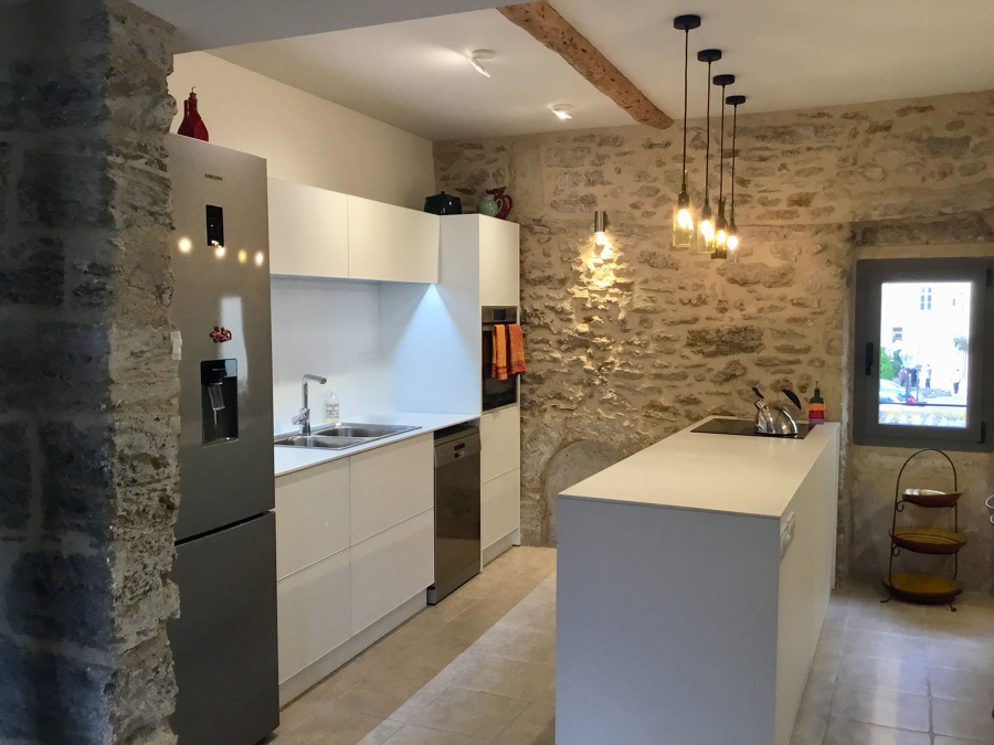 Muebles aluminio blanco texturado