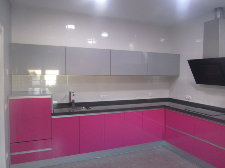 MUEBLES DE COCINA EN POSTFORMADO 13