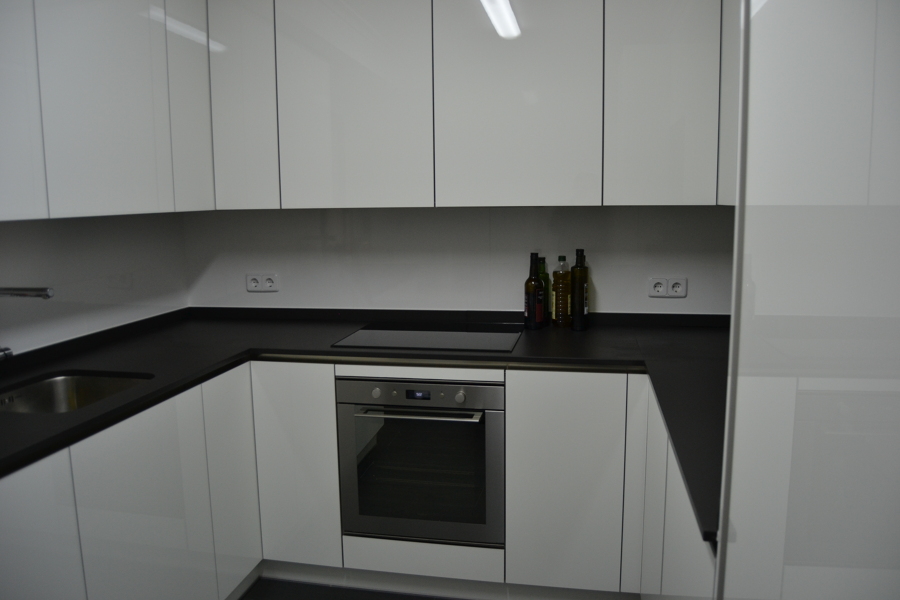 Muebles Delta acabado Luxe y encimera Dekton