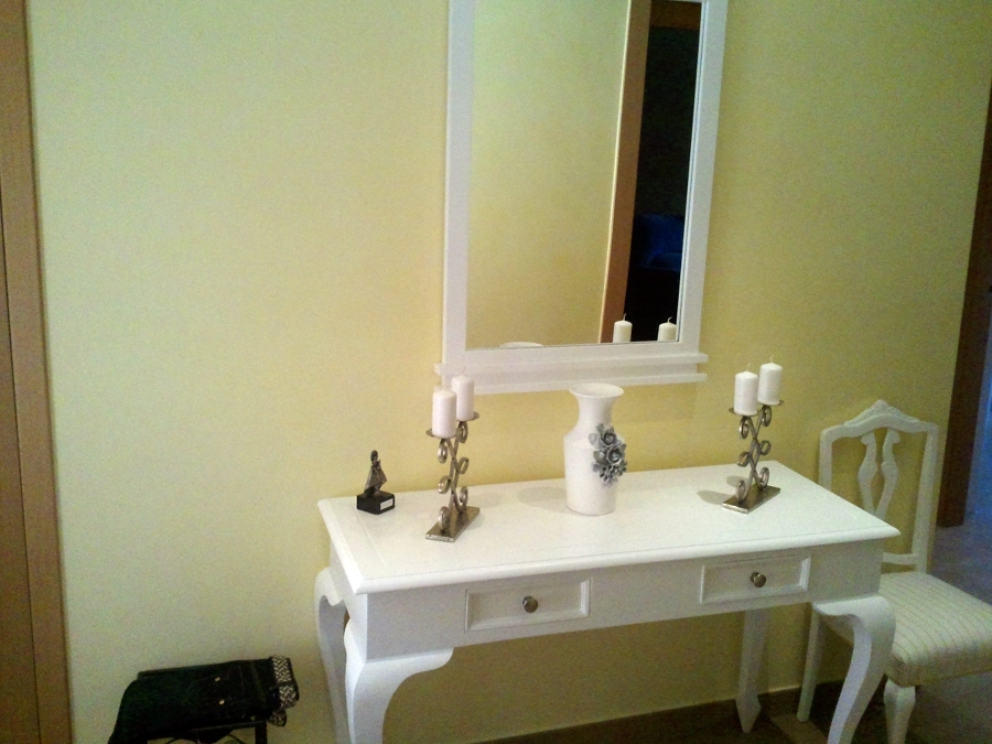 Muebles lacados en blanco