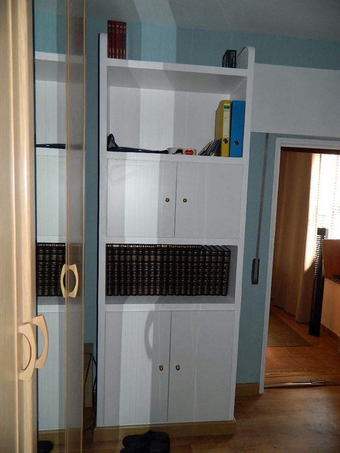 mural de escayola y tarima flotante