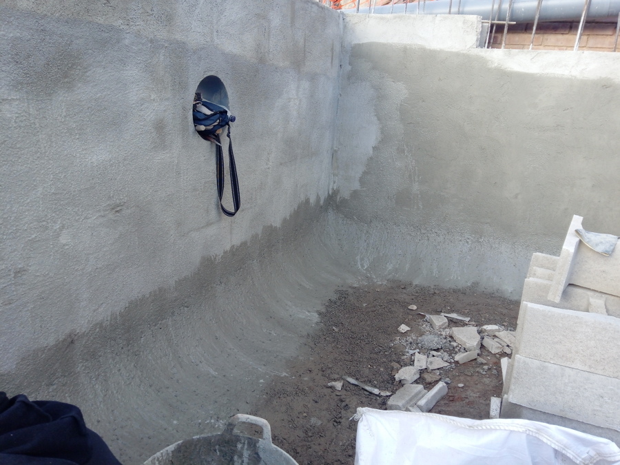 Muro con su media caña.