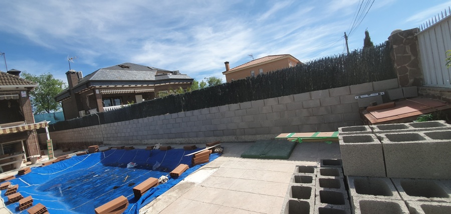 MURO DE BLOQUE DE HORMIGON VISTO