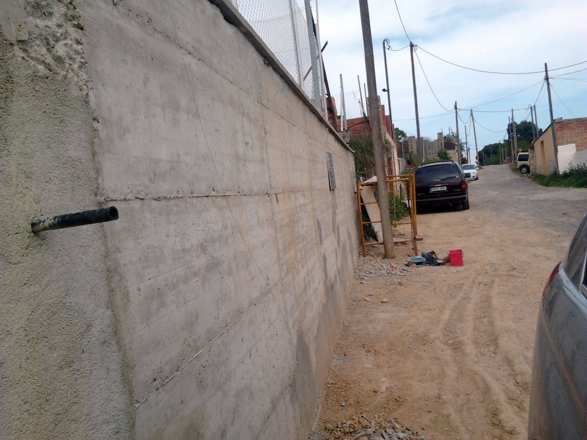 MURO DE HORMIGÓN 