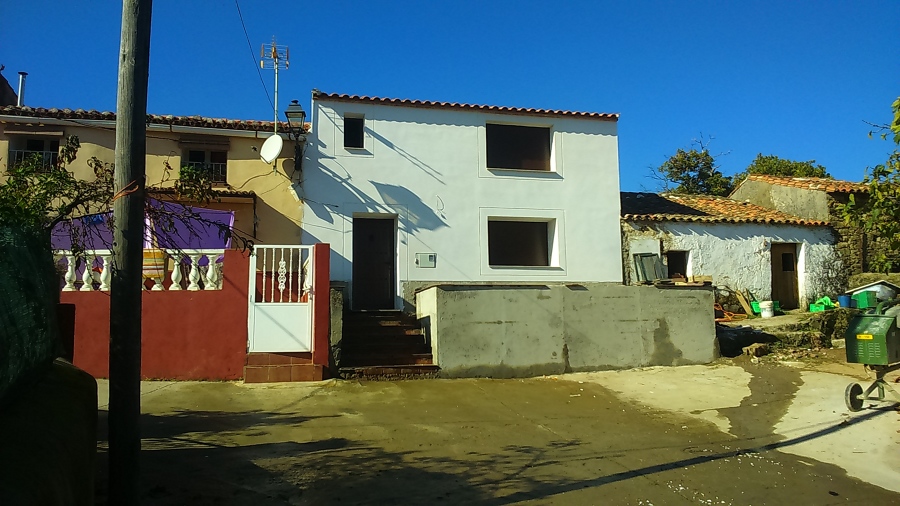MURO DE TERRAZA EXTERIOR ENFOSCADO EN MORTERO DE CEMENTO
