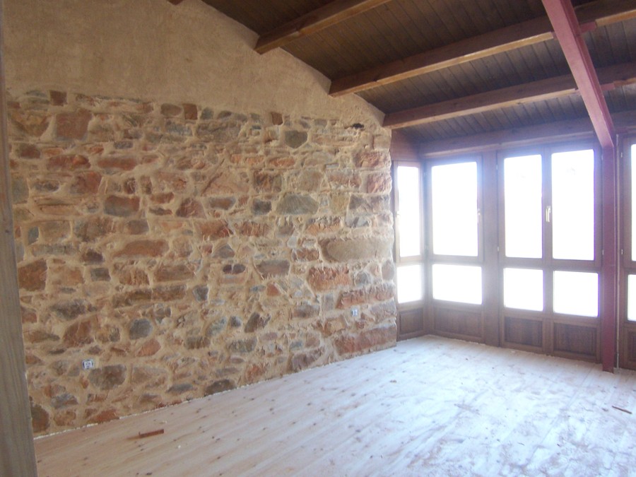 Muro rahabilitado de piedra