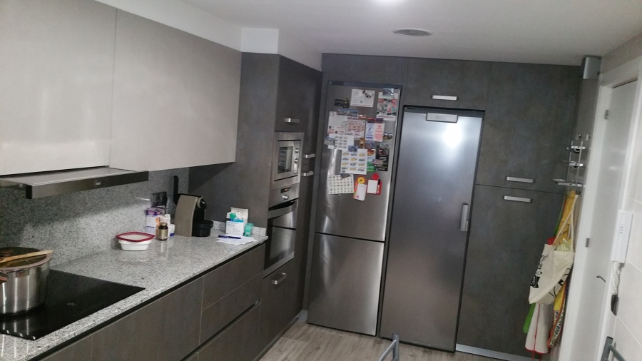 --------------------------------------------------