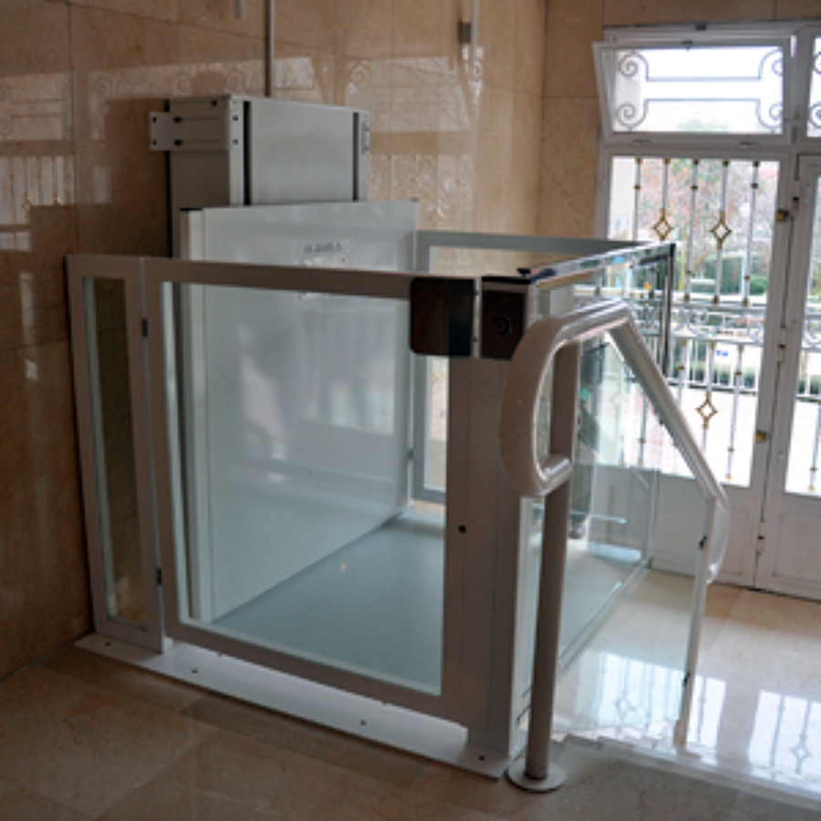 Elevador de pequeña altura en Móstoles