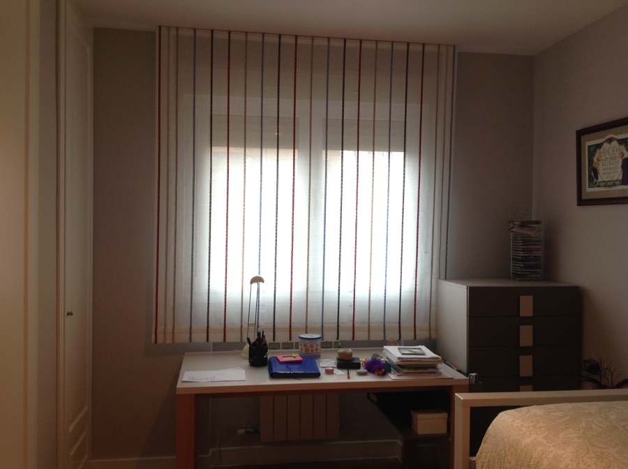 Estores Paccetto gama alta en lino con fantasia