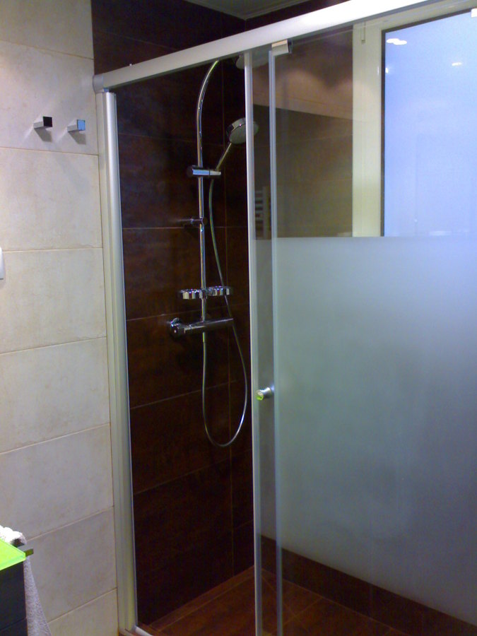 Reforma integral de un cuarto de baño.