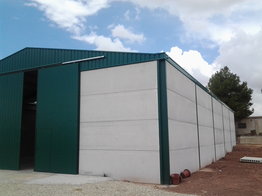 Nave agrícola en Montealegre del Castillo