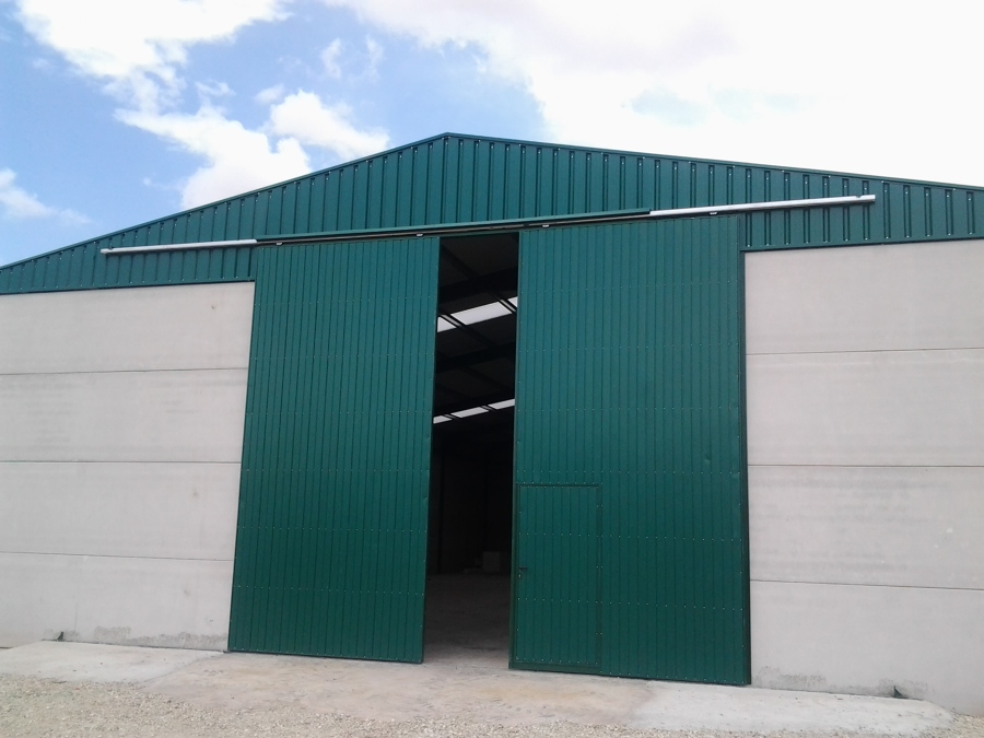 Nave agrícola Montealegre del Castillo