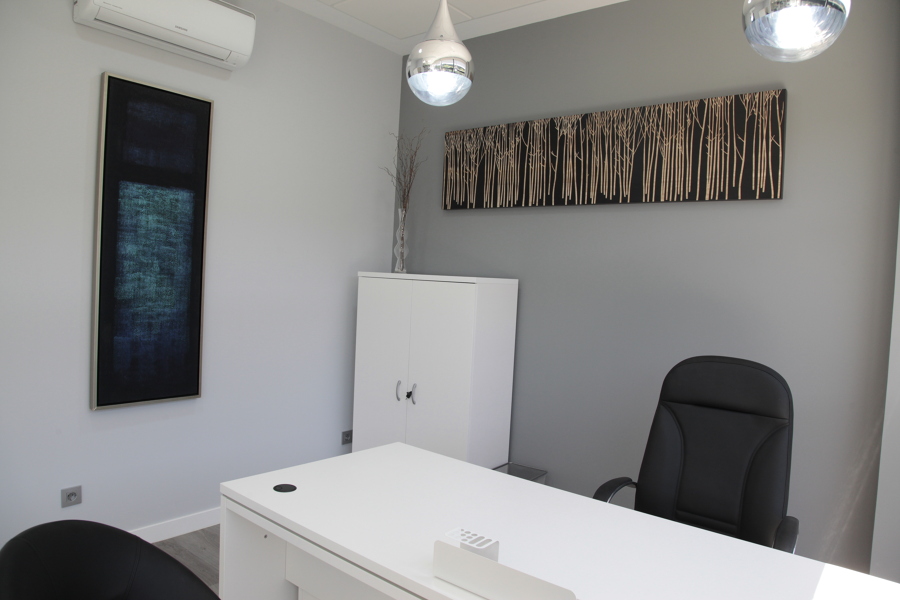 Nave Industrial y Oficinas