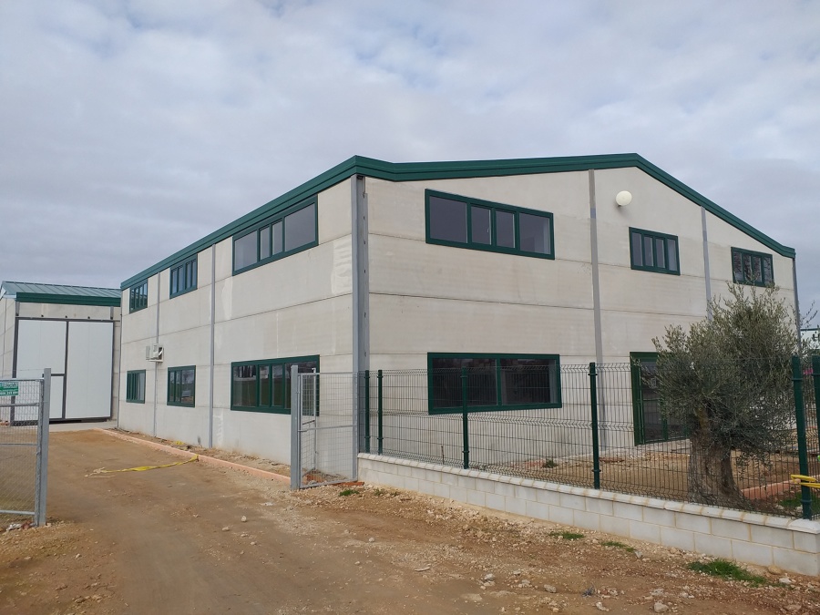 nave oficinas acabada