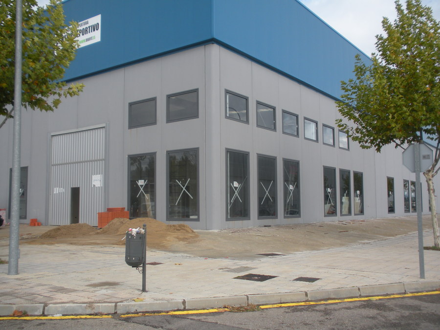 Nave ya con las ventanas