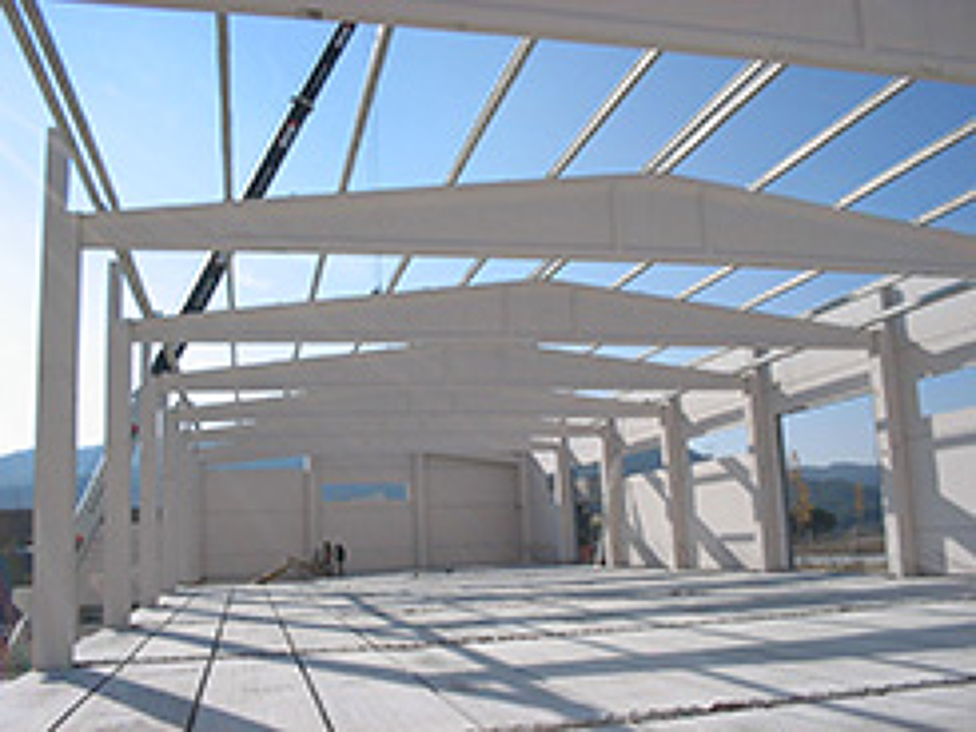 Naves de hormigon prefabricado comerciales e industriales.