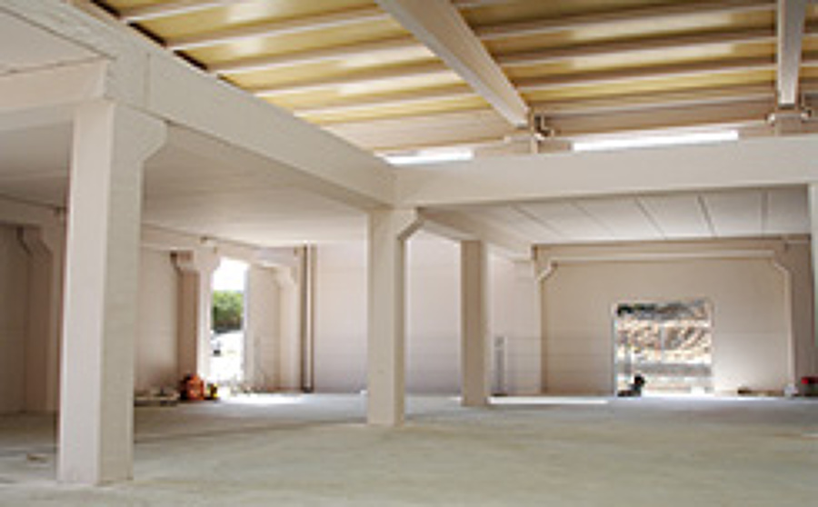 Naves de hormigon prefabricado comerciales e industriales.