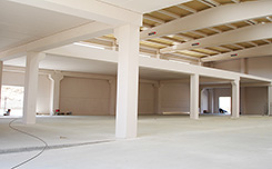 Naves de hormigon prefabricado comerciales e industriales.