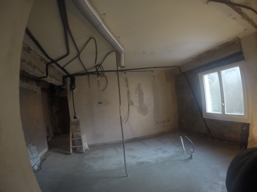 NIVELACIÓN DE PLANTA Y TAPADO DE ROZAS