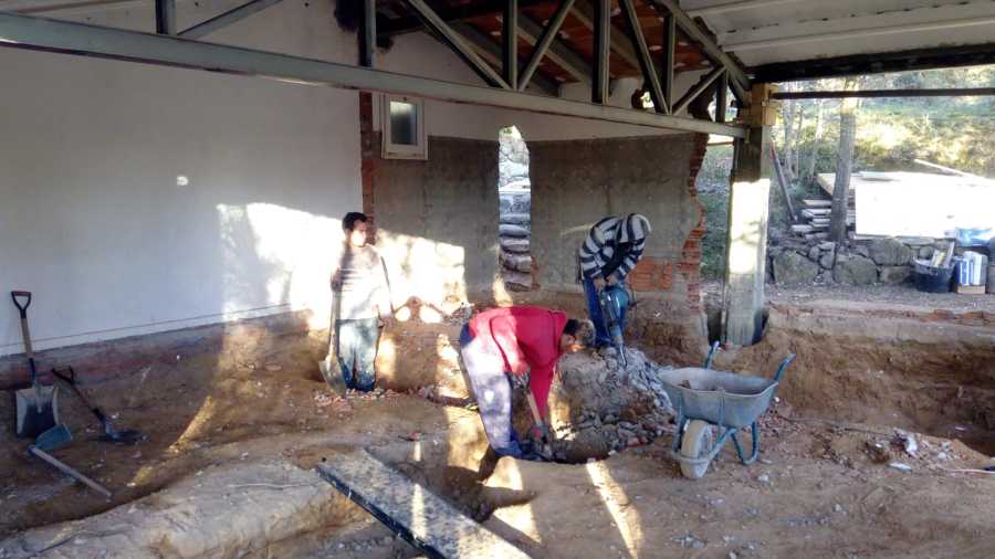 Nivelando nivel de suelo