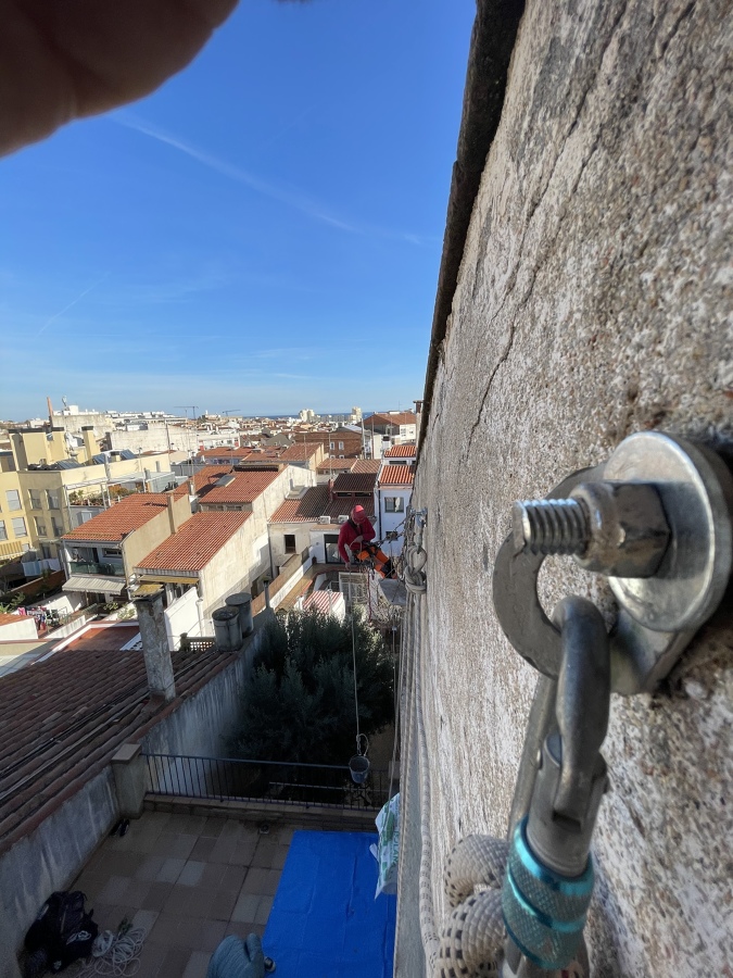 Nuestros trabajadores especialistas en seguridad y trabajos verticales