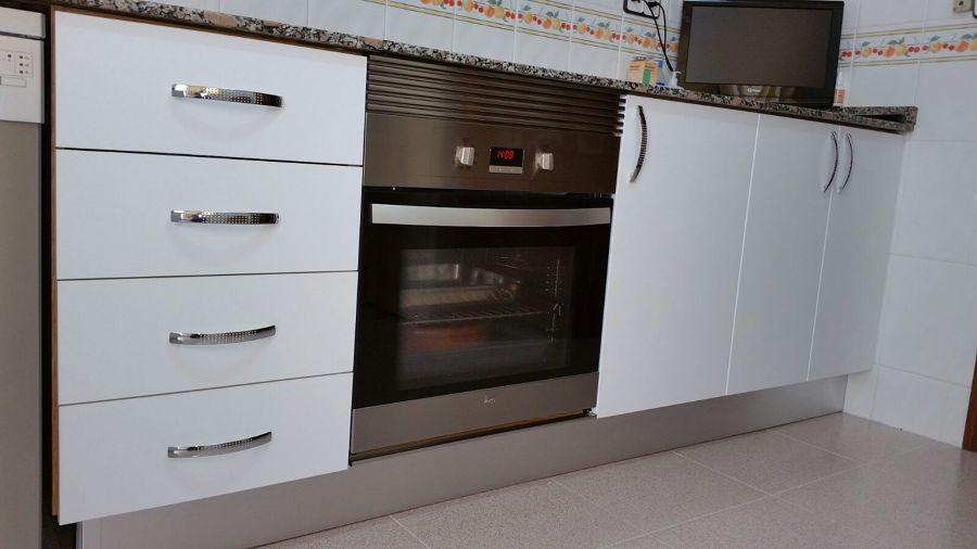 Nueva estética inferior de la cocina