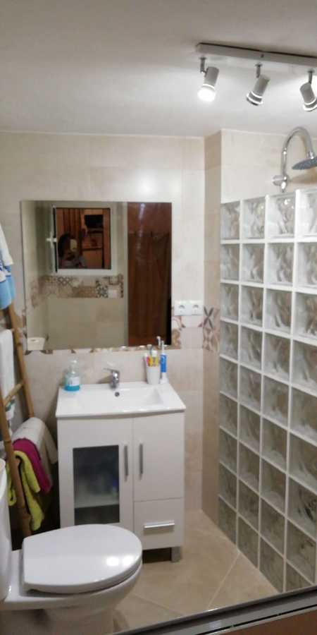 Nueva lámpara y espejo