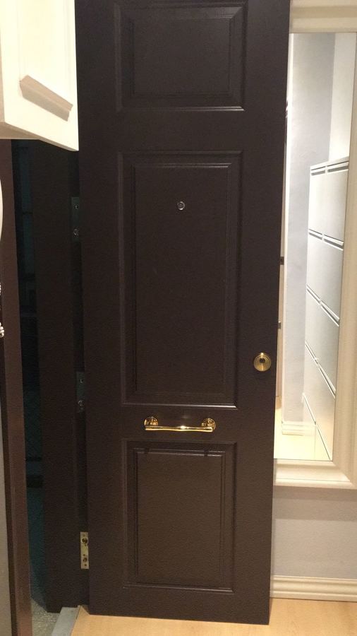 Nueva puerta por fuera