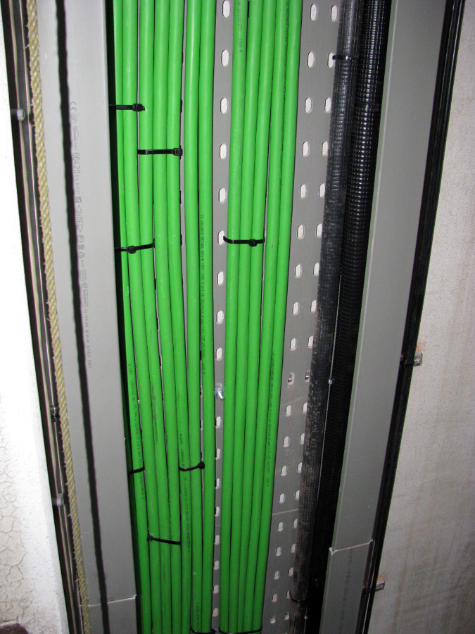 NUEVAS ACOMETIDAS PARA VECINOS