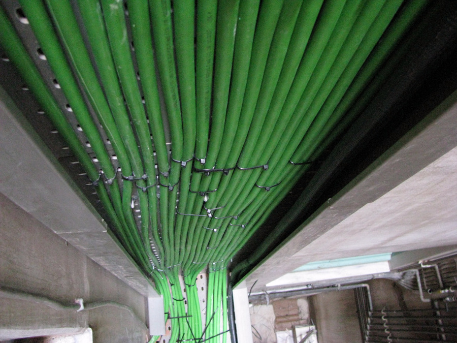 NUEVAS ACOMETIDAS PARA VECINOS