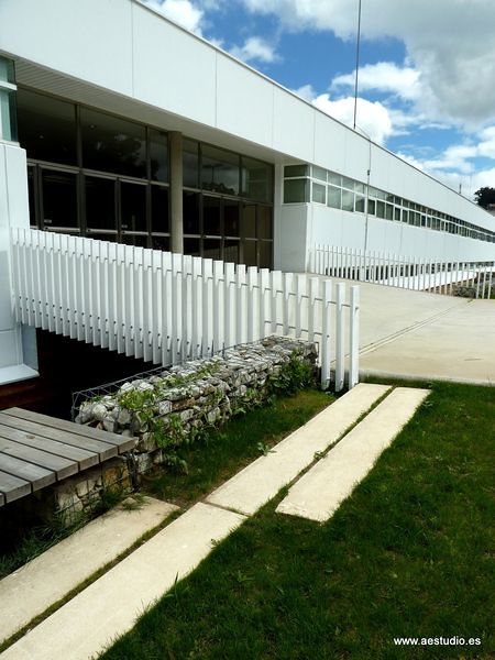 Nuevo acceso a la Facultad