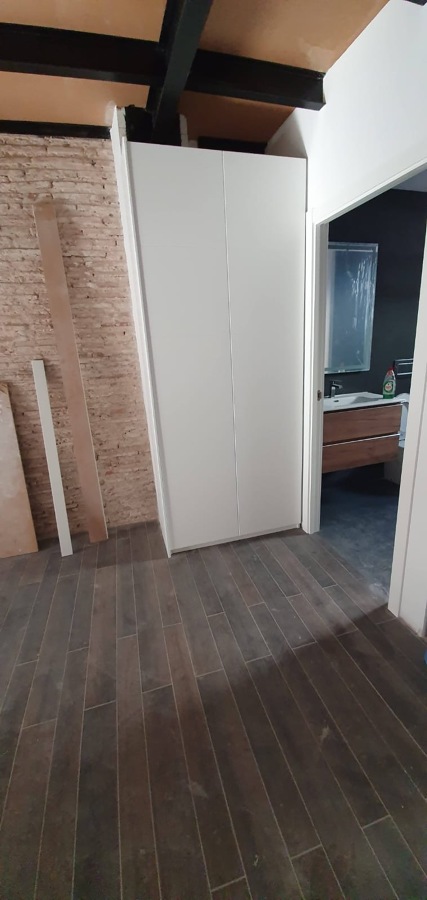 Nuevo armario y acceso a baño