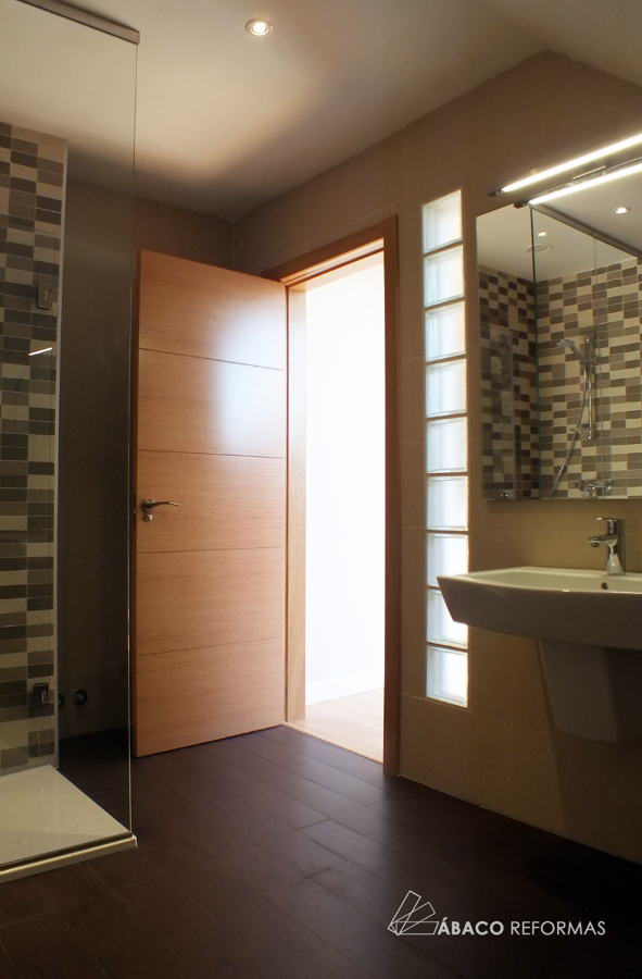 Nuevo cuarto de baño en buhardilla