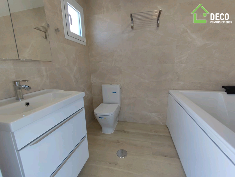 Nuevo cuarto de baño en la terraza