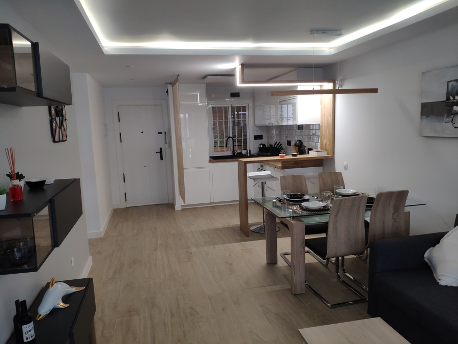 Nuevo salón-comedor  con cocina americana