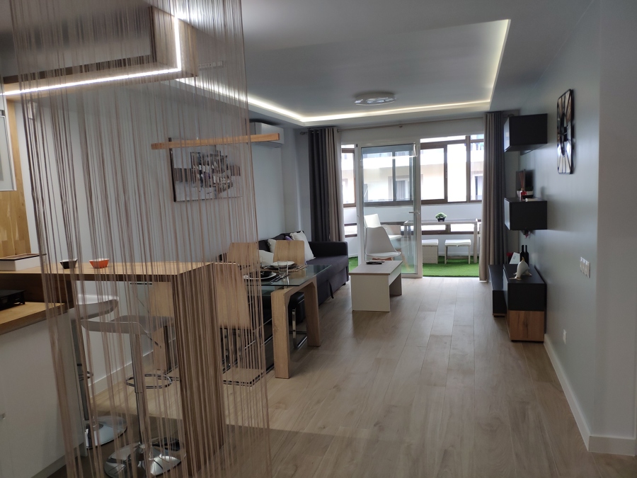 Nuevo salón-comedor  con cocina americana