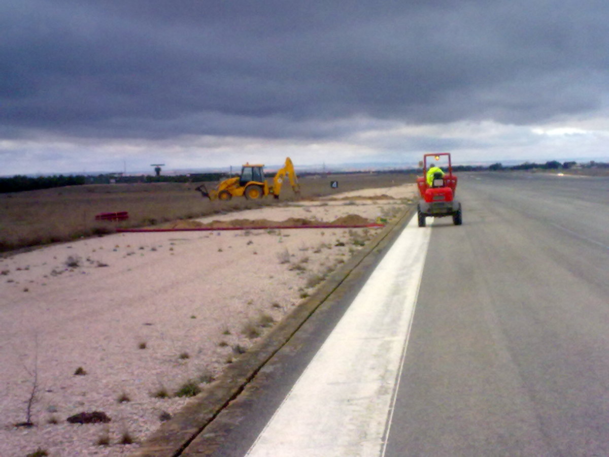 obra civil aeropuerta Albacete